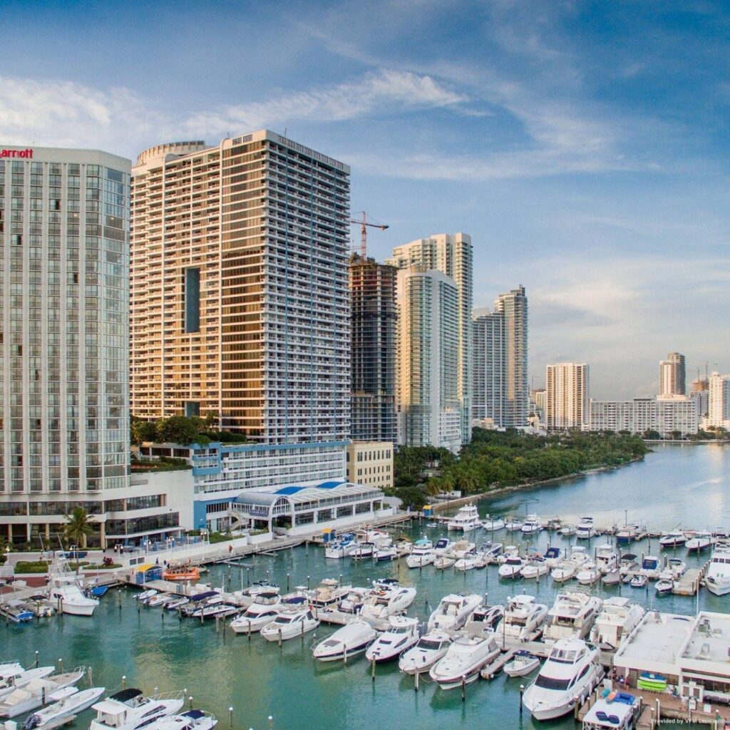 Miami possesses the perfect mixture of American city life and a Caribbean atmosphere for a memorable New Year's Eve.